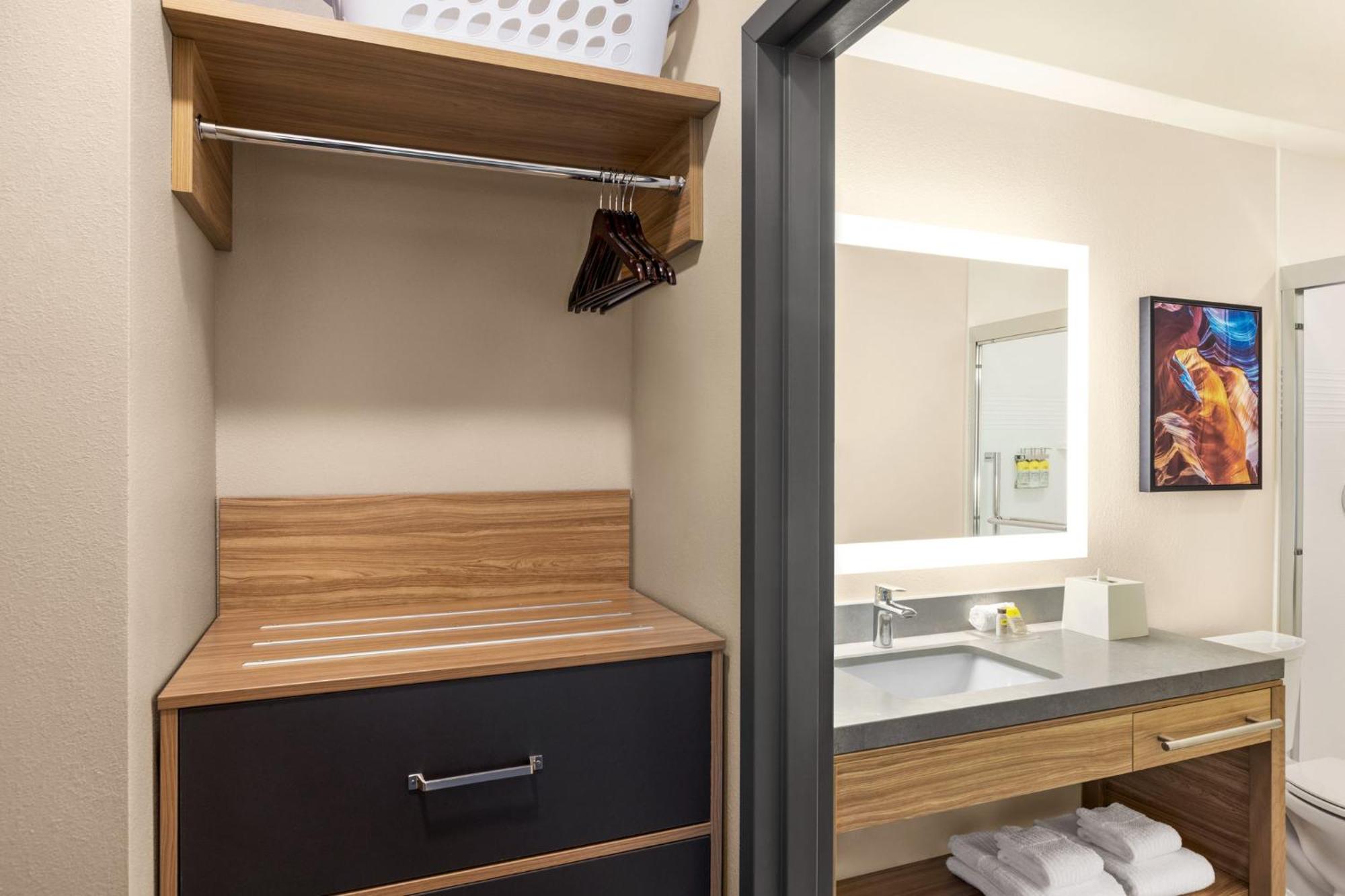 Candlewood Suites Pecos By Ihg ภายนอก รูปภาพ